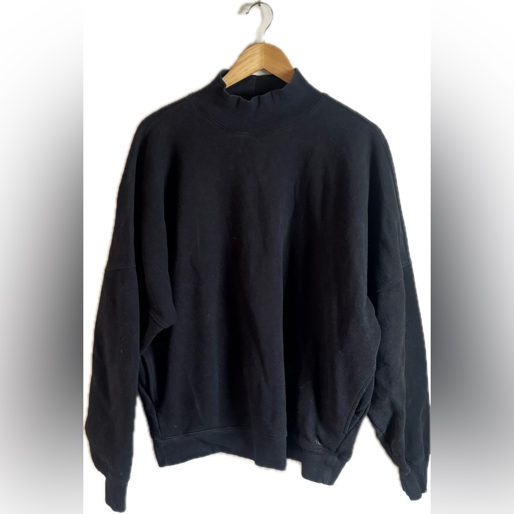 TNA Cozy Fleece Black Sweater